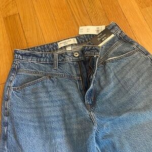 Abercrombie, Curve Love Size 6, The Loose High Rise jeans
